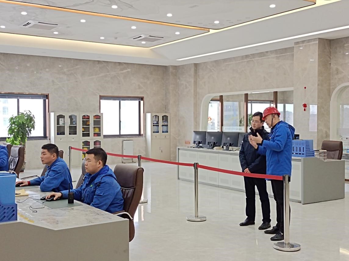 今年会集团领导到下属项目公司开展新春慰问